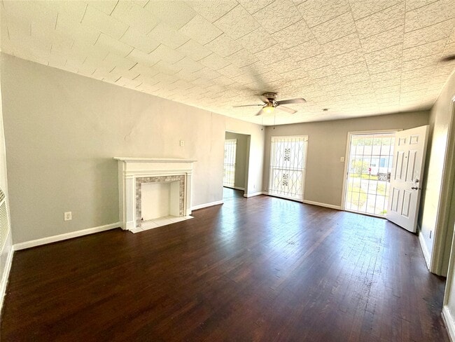 Building Photo - 7120 Goforth St