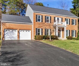 Building Photo - 114 Fordham Dr
