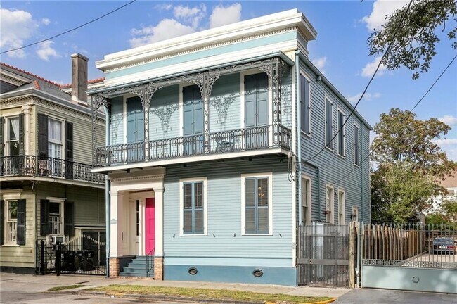 Building Photo - 817 Esplanade Ave