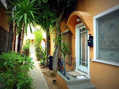 Foto principal - 1513 N Hoover St