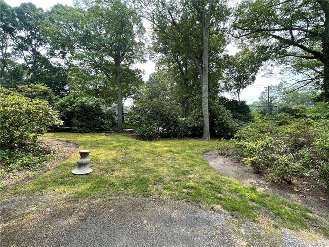 Building Photo - 107 Lowell Pl