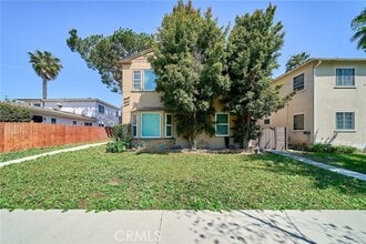 Building Photo - 8736 Ramsgate Ave