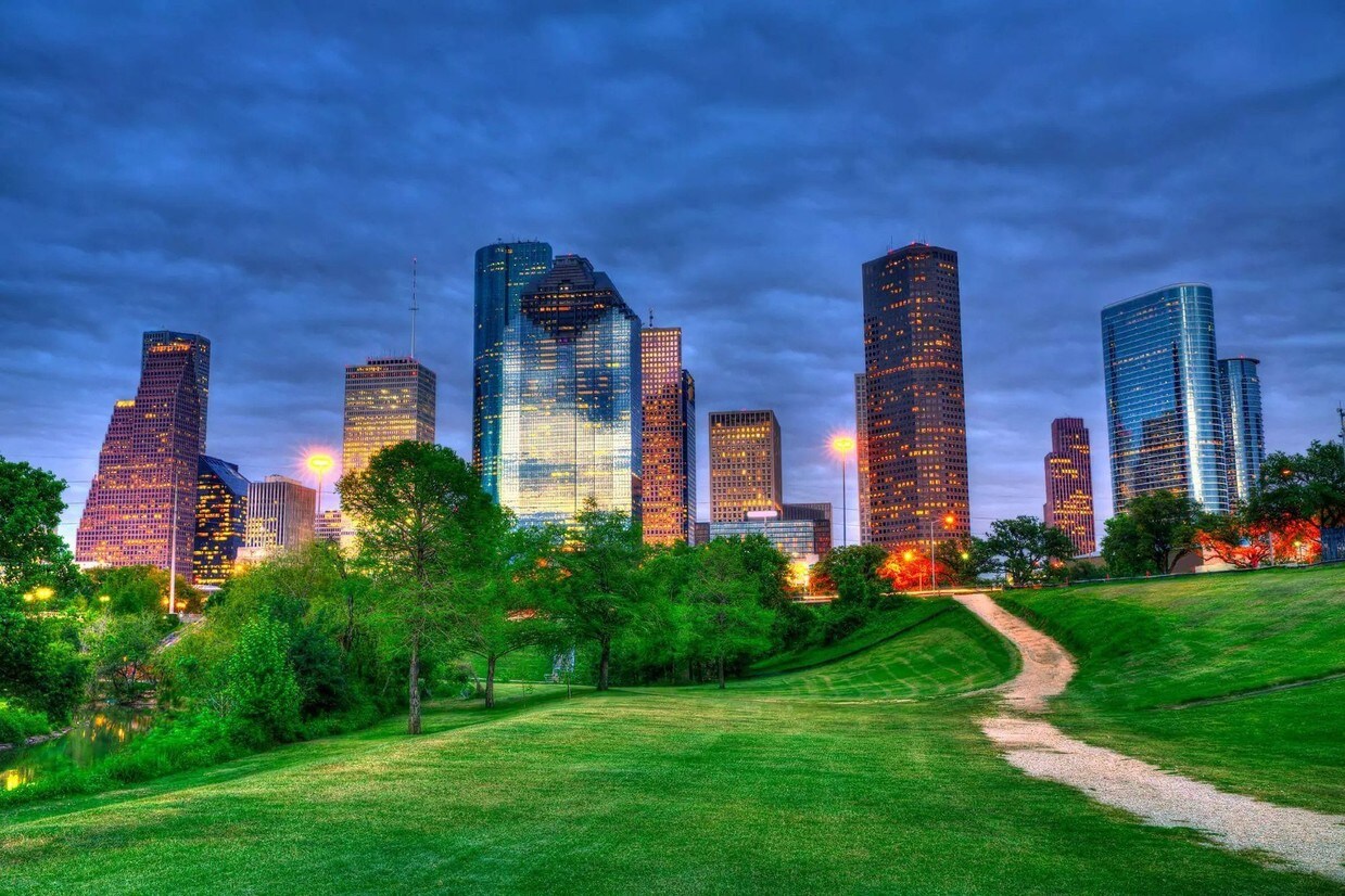 Foto principal - 1518 Main St, Houston
