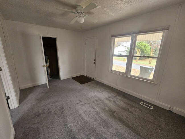 Foto del edificio - 752 Chalice St SW