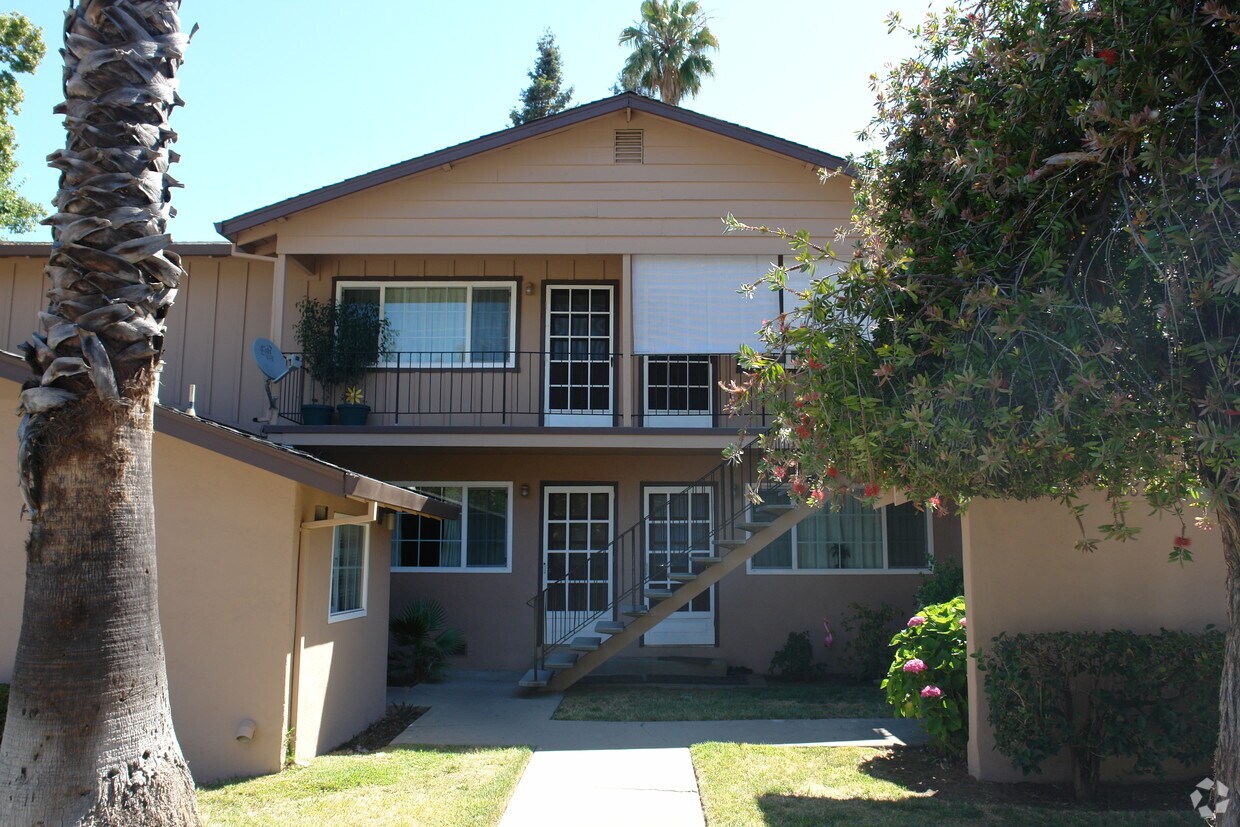 Building Photo - 5656 Tucson Drive