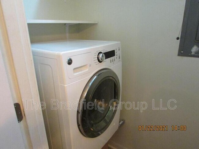 Foto del edificio - 1308 Norwich Ln