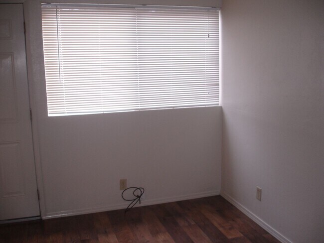 Foto del edificio - 5773-B Stratton Ln