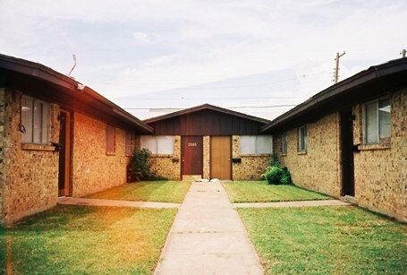 Primary Photo - Tudor Lane Fourplexes