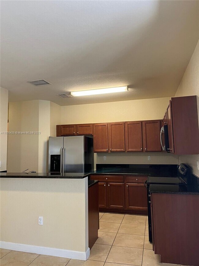 Foto del edificio - 9153 SW 227th St