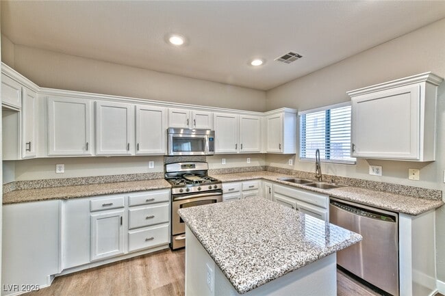 Building Photo - 7480 Decoro St