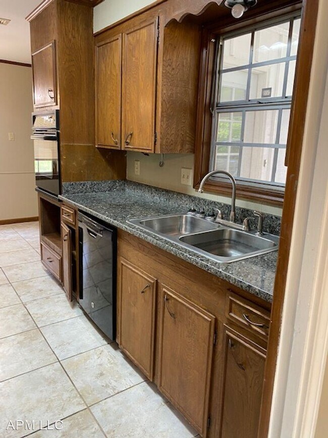 Building Photo - 3 br, 2 bath House - 41 Karen Ln