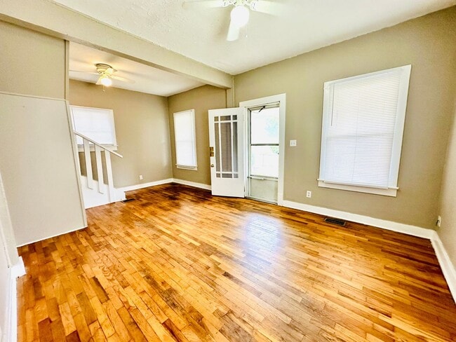 Building Photo - 2BR Corner lot house now available near Ch...