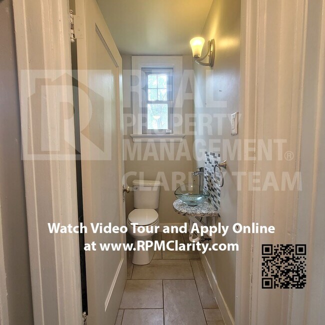Building Photo - Pet Friendly 4 Bed/1.5 Bath Home in Westmo...
