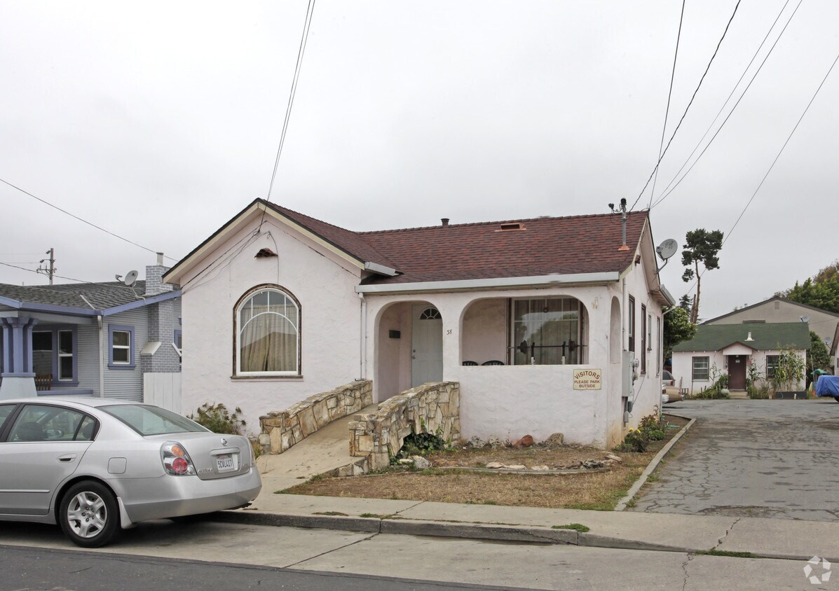 Foto principal - 34-38 Ford St