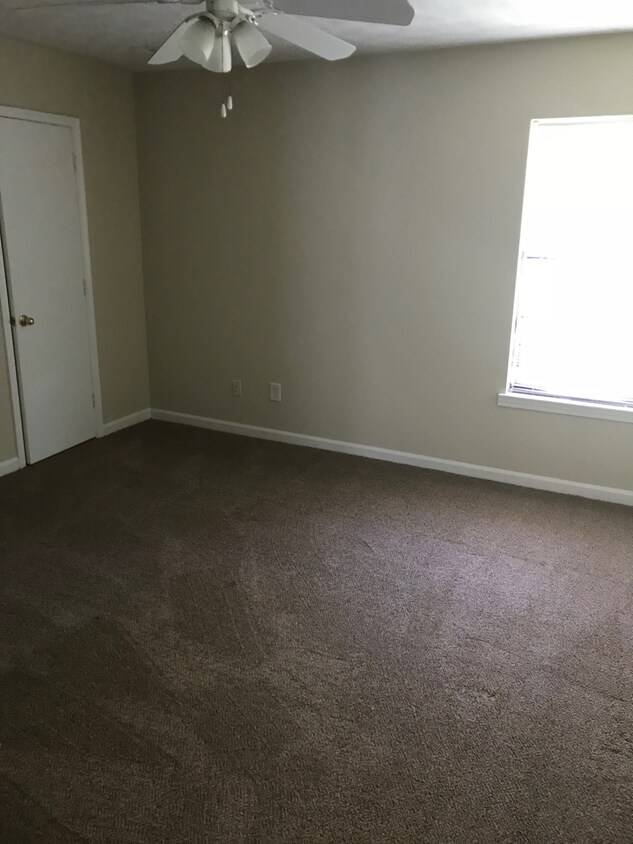 Foto del edificio - 3173 Dove Ct