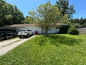 Building Photo - 57-63 W John St