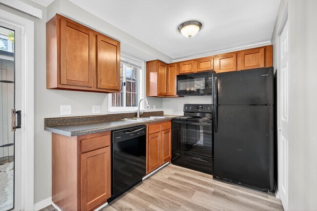 Foto del edificio - 335 1st Ave NW