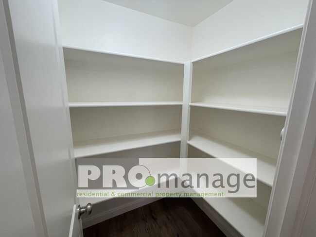 Foto del edificio - 3 Bed, 2 Bath Town Home w/ 2 Car Garage - Idaho Falls