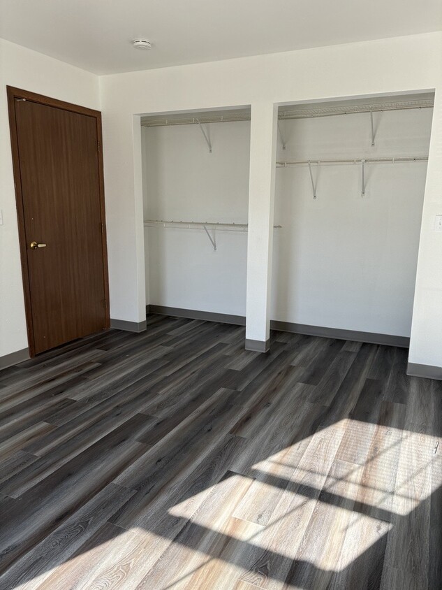 Primary Photo - Hidden Glen Apartments