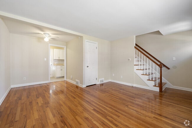1BR, 1BA - 1,000SF - Dining Area and Living Room - 1160-1164 Whitney Ave