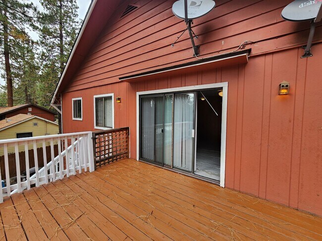 Foto del edificio - 221 - Steelhead Ave Duplex