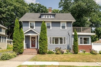 Building Photo - 239 Hawthorne St