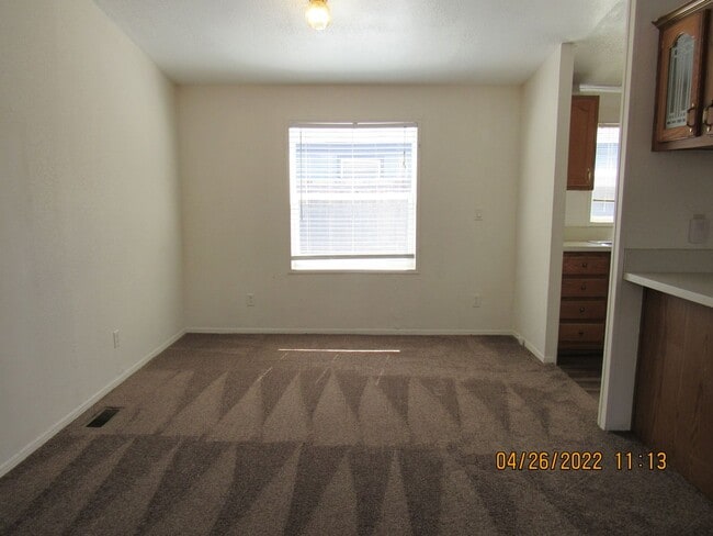 Foto del edificio - MANUFACTURED SINGLE FAMILY HOME IN NEW CASTLE!!