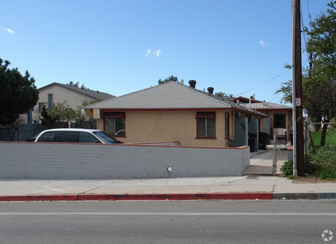 Foto del edificio - 2387-2391 E Beyer Blvd
