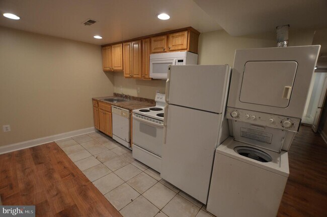 Foto del edificio - 1221 Fairmont St NW
