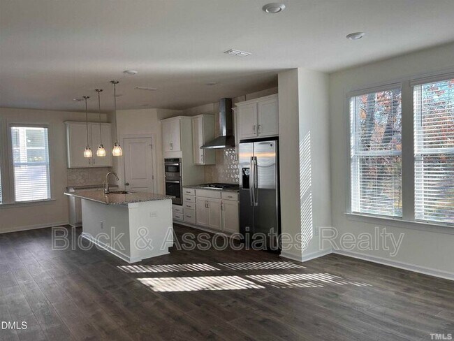Foto del edificio - 6920 Leesville Rd