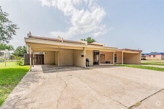 Building Photo - 1821 Ridgeview St
