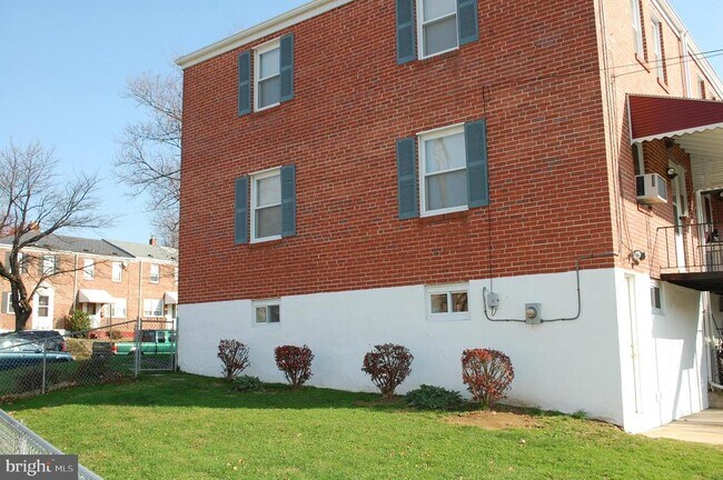 Foto del edificio - 1707 Pin Oak Rd
