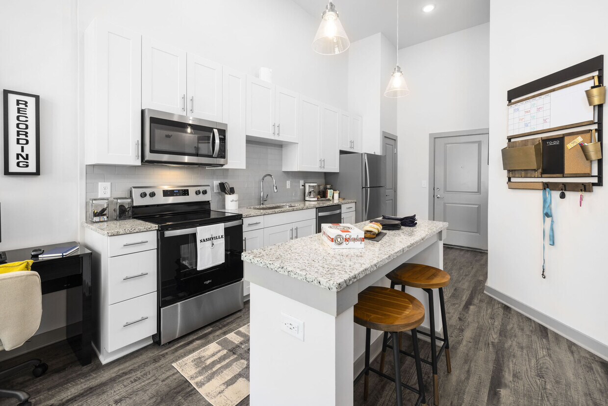 Braxton Music City Apartments in Nashville, TN