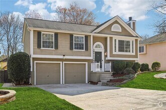 Building Photo - 10475 Willow Meadow Cir