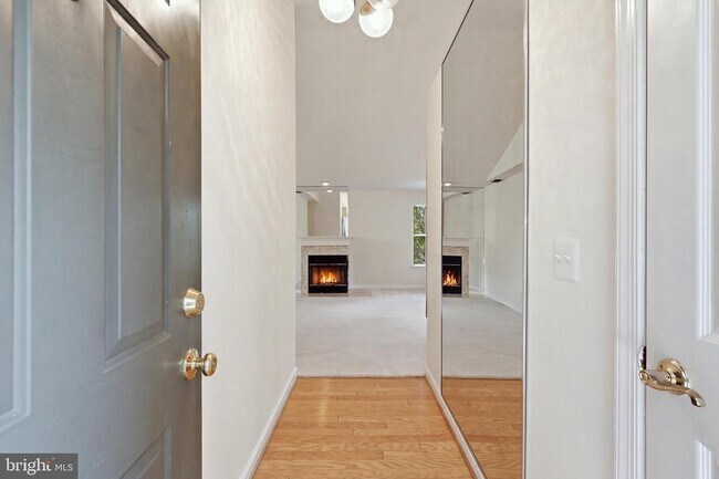 Foto del edificio - 5629 Willoughby Newton Dr