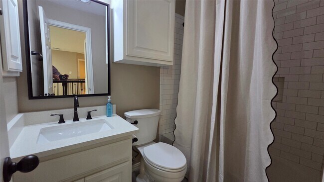 Building Photo - 10310 Pitcataway Dr