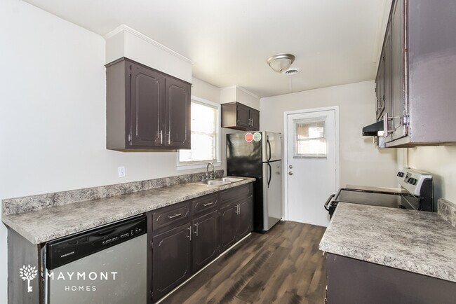 Foto del edificio - 2807 Glenn Hills Dr