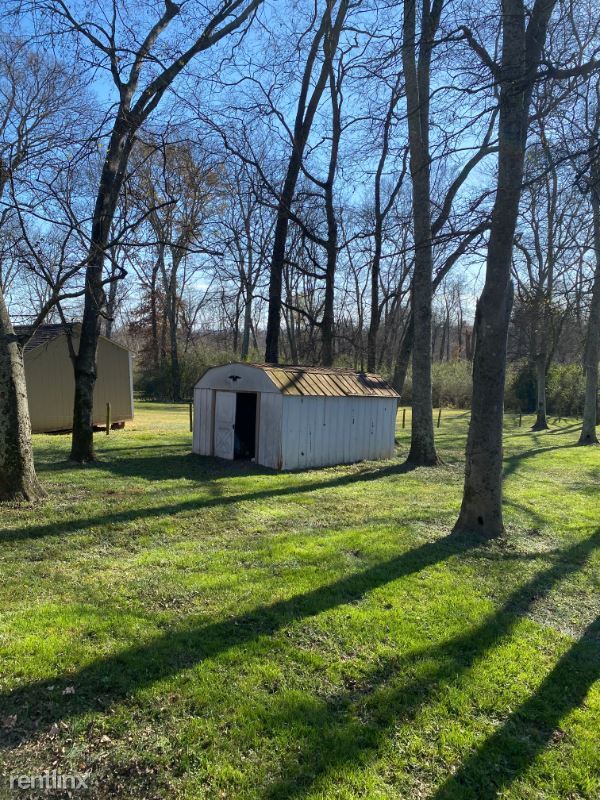 Building Photo - 3 br, 1 bath House - 2219 Williamsport Pike