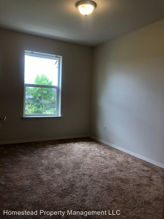 Foto del edificio - 2750 Brooks Ave NE