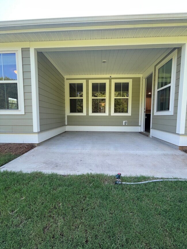 Building Photo - 840 Orchard Valley Ln