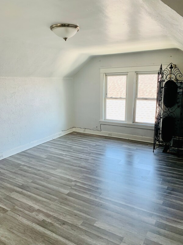 Foto del edificio - 1655 Waterbury Rd
