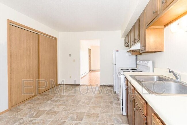 Foto del edificio - 101 16th Ave NW