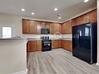 Foto del edificio - 205 Short Woods Ct