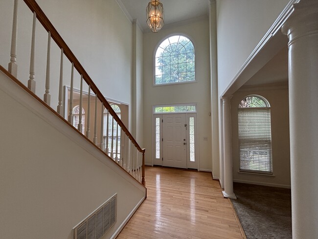 Foto del edificio - 15938 Wayland Dr