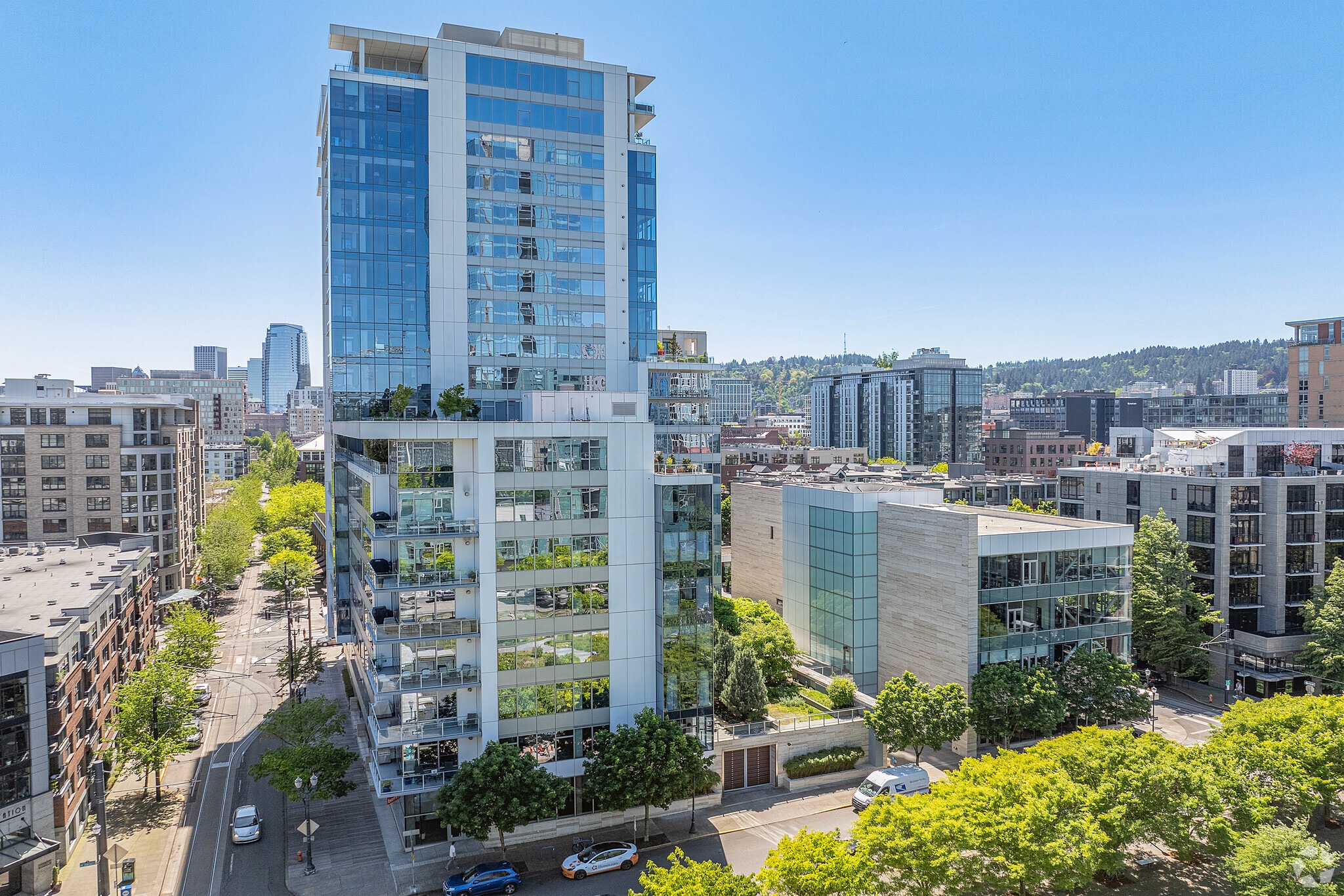 The Metropolitan Condos