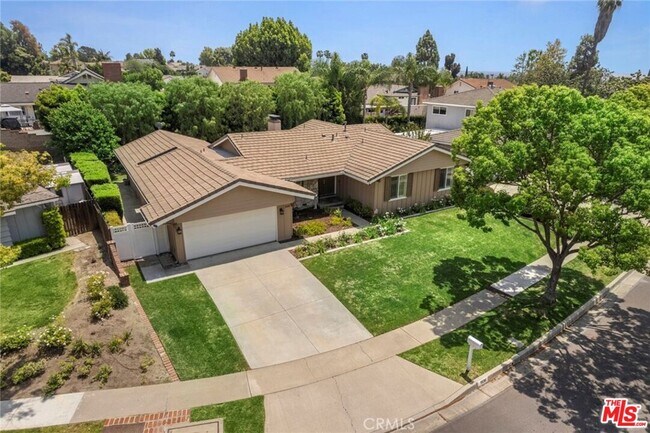 Foto del edificio - 1636 Valley Ln