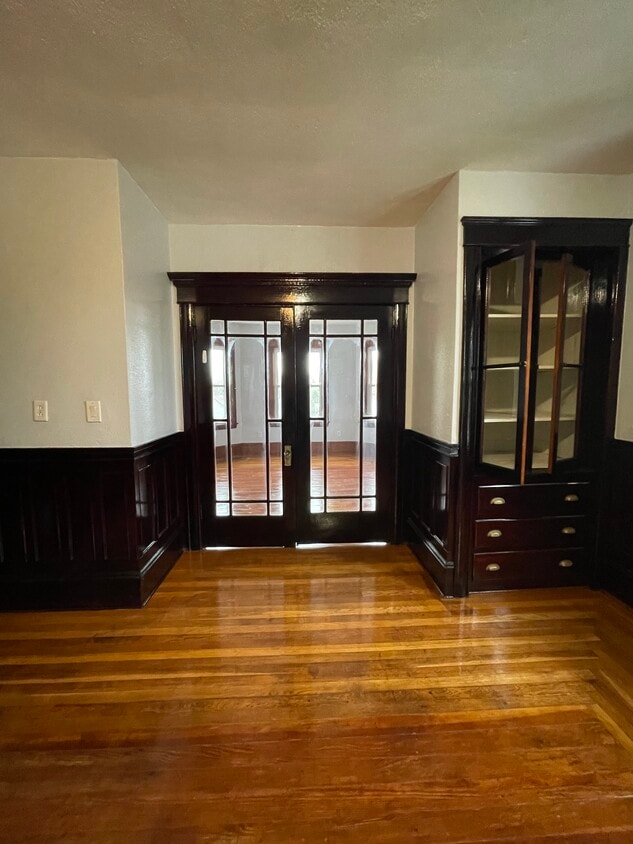 69 Keeley St Unit 3rd Floor, Fall River, MA 02723 Apartments in Fall