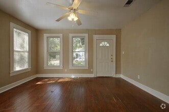 Building Photo - 610 W 35th St
