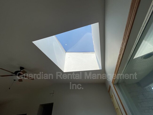 Building Photo - 1227 Regina Ave
