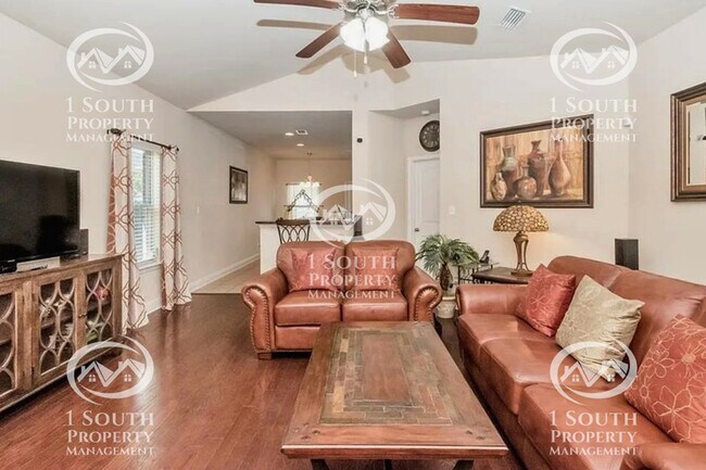 Building Photo - 2496 Bentridge Dr W